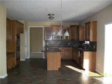 12993 Dewitt Dr, Fishers, IN 46037 - photo 6