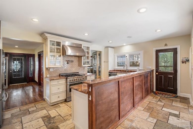 66 E Shore Dr, Whitmore Lake, MI 48189 - photo 5