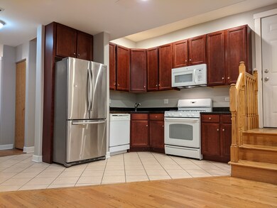 2743 W Arthur Ave unit G, Chicago, IL 60645 - photo 3