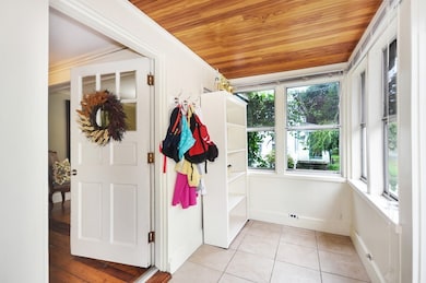 11 Elsinore St, Concord, MA 01742 - photo 2