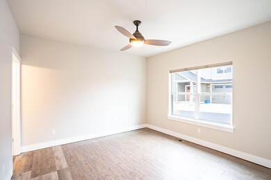 2755 SW Greens Blvd unit 3, Redmond, OR 97756 - photo 7