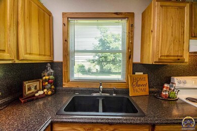 14612 158th Rd, Mayetta, KS 66509 - photo 5