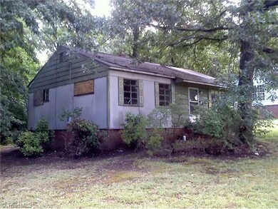 903 Center St, Asheboro, NC 27203 - photo 3