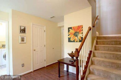 2406 Garnett Dr, Alexandria, VA 22311 - photo 2