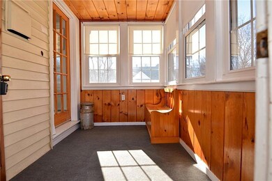 Sunporch Entry
