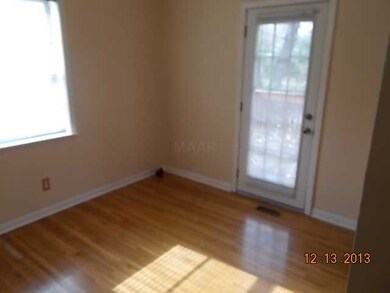 DEN OFF LR HAS DOOR THAT LEADS TO WOOD DECK.