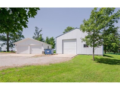 24'x24' garage and 30'x40' outbuilding for all you
