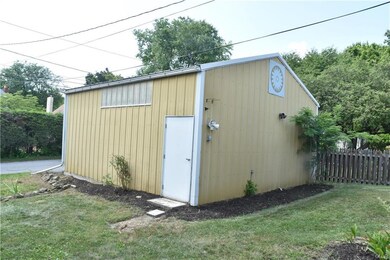 2129 Worthington Ave, Bethlehem, PA 18017 - photo 4