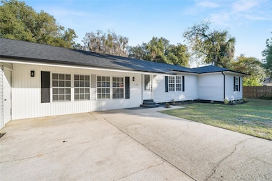 206 N Truett St, Leesburg, FL 34748 - photo 3