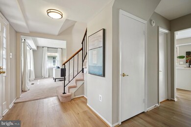 4423 Midstone Ln, Fairfax, VA 22033 - photo 2