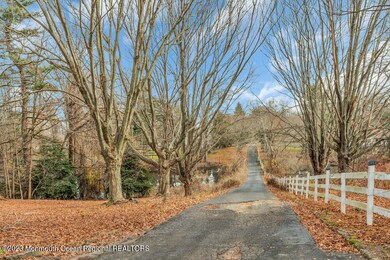 911 Middletown Lincroft Rd, Middletown, NJ 07748 - photo 5