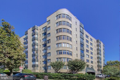 General Scott Apartments unit 405, Washington, DC 20036 - photo 4