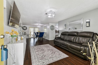 unlisted-address, Tampa, FL 33618 - photo 7