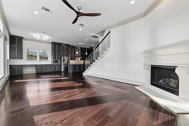 10514 Hess Ln, Houston, TX 77096 - photo 4