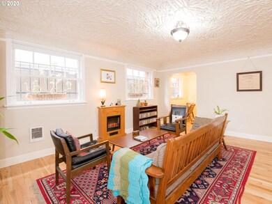 711 NE Randall Ave unit 100, Portland, OR 97232 - photo 4