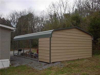 203 Goose Creek Rd, Shelbyville, TN 37160 - photo 3