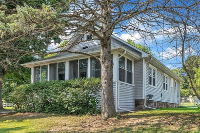 863 E Michigan Ave, Marshall, MI 49068 - photo 2