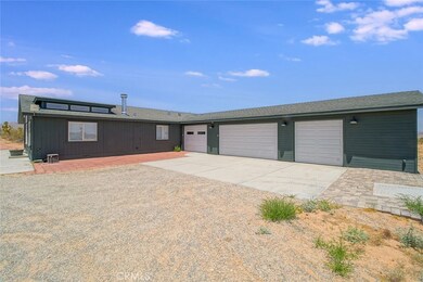 1001 Gibralter Rd, Landers, CA 92285 - photo 4