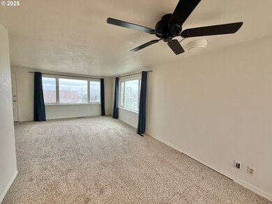 1705 Nevada St, the Dalles, OR 97058 - photo 6