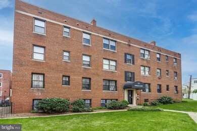 613 Hamlin St NE unit 11, Washington, DC 20017 - photo 2