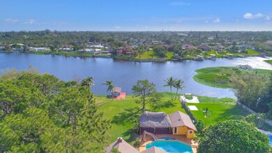 6860 Eastview Dr, Lake Worth, FL 33462 - photo 2