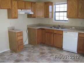 414 E Hogan Dr, Copperas Cove, TX 76522 - photo 4