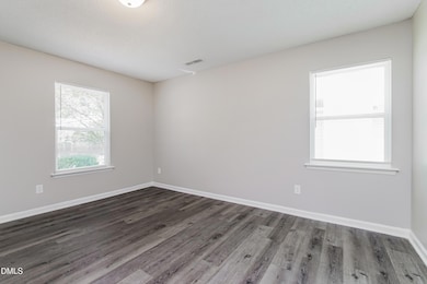 022-photo-primary-bedroom-13031236