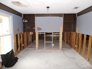 8132 Camelford Dr, Pensacola, FL 32506 - photo 7