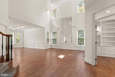 1910 Armand Ct, Falls Church, VA 22043 - photo 7