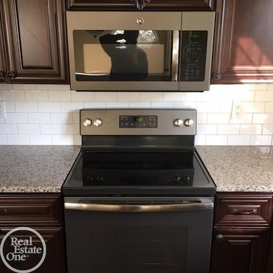 35867 Main St, New Baltimore, MI 48047 - photo 7