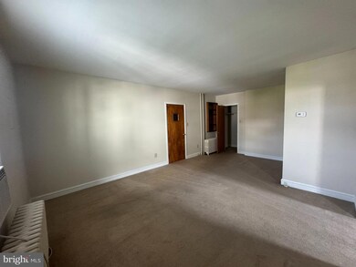 923 E Pleasant Ave unit 1ST FLOOR, Glenside, PA 19038 - photo 3