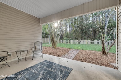 12180 Jade Point Ct, Jacksonville, FL 32218 - photo 4