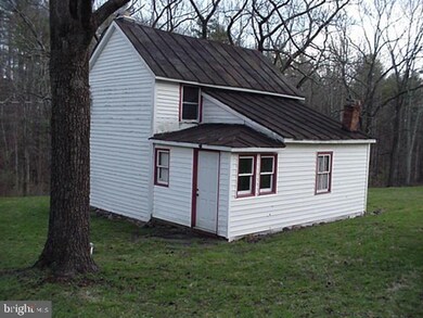 969 Critton Owl Hollow Rd, Paw Paw, WV 25434 - photo 4