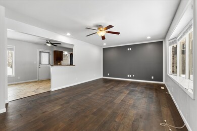 1328 Timberline Dr unit 5A, Joliet, IL 60431 - photo 2