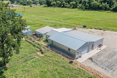 2000 W Bdwy, Okemah, OK 74859 - photo 5