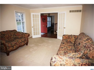 311 Charleston Dr, Wilmington, DE 19808 - photo 4