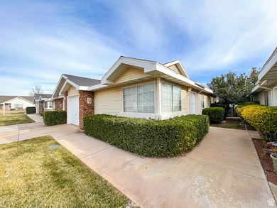 2051 W Canyon View Dr, Saint George, UT 84770 - photo 2