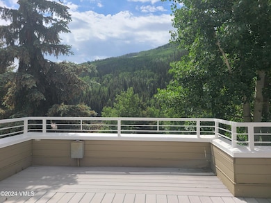ROOFTOP MOUNTAIN VIEW