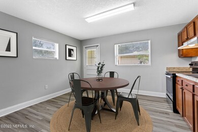 1282 Peacefield Dr, Jacksonville, FL 32205 - photo 7