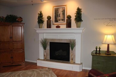 1655 S Hedgewood Dr, Bolivar, MO 65613 - photo 7