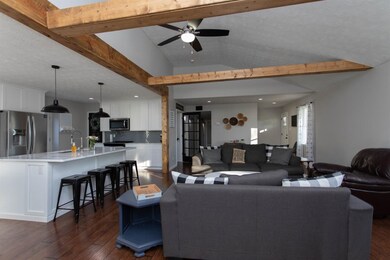 1154 Briarwood Dr, Lawrenceburg, KY 40342 - photo 2