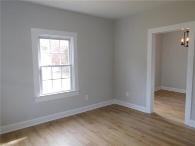 3830 Robinhood Rd, Winston Salem, NC 27106 - photo 6