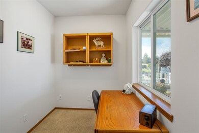 903 Golden Ct, Medical Lake, WA 99022 - photo 5
