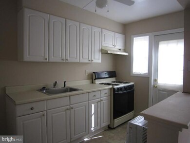 1927 Jasmine Rd, Dundalk, MD 21222 - photo 6