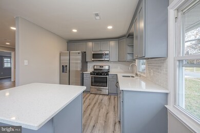 23 Brierdale Ln, Willingboro, NJ 08046 - photo 4