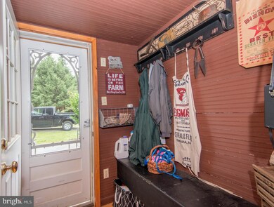 2386 Minebank Rd, Strasburg, VA 22657 - photo 7