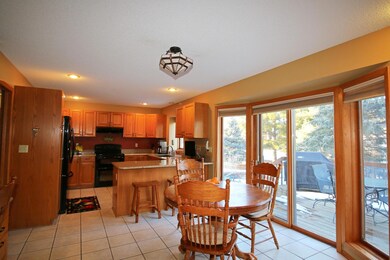 eat-in and kitchen