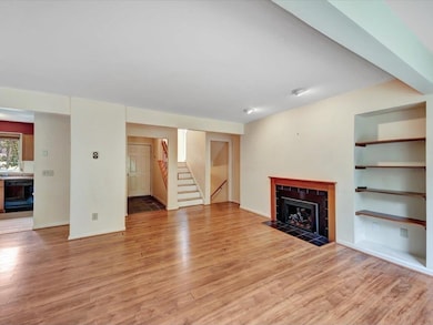 342 Acorn Ln, Shelburne, VT 05482 - photo 3