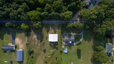 2683 S 6th St-3