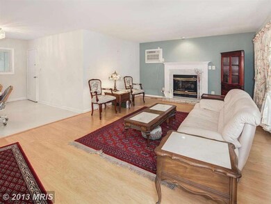 13702 Parkland Dr, Rockville, MD 20853 - photo 6